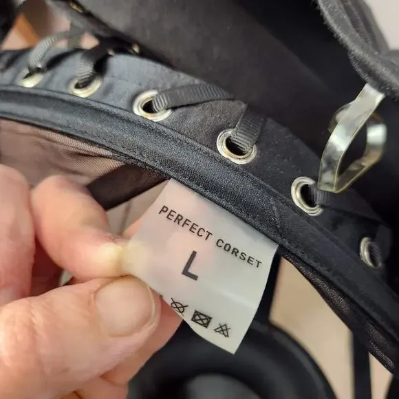 Perfect Corset Bustier Black Corset Boned Underwire Cups Lace Up NWT L - Picture 6 of 6